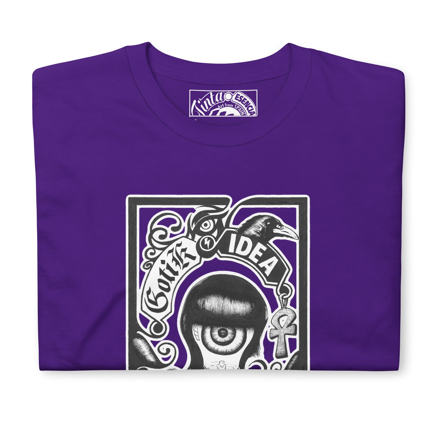 Bombilla gótica con cuervo y símbolos oscuros sobre camiseta color púrpura