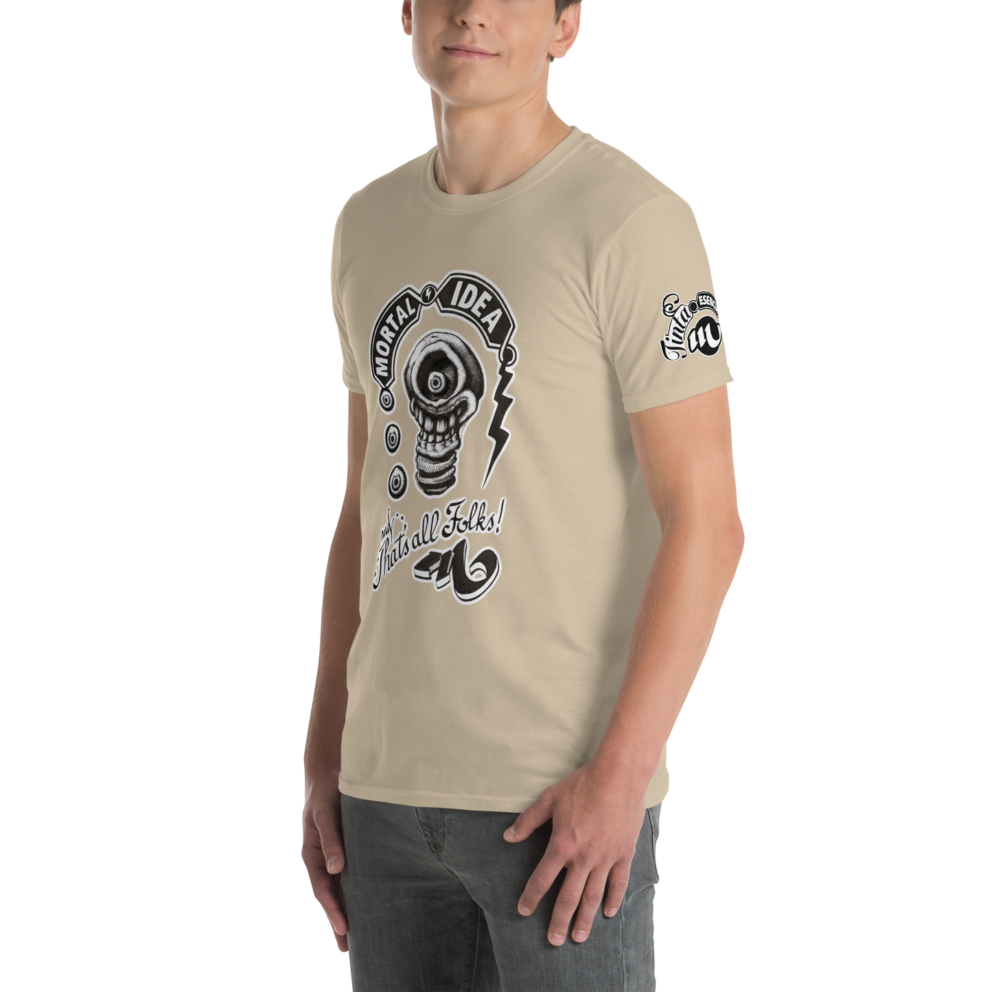 Ilustración de bombilla calavera con estética oscura en camiseta crema. Texto that's all folks en caligrafía antigua.