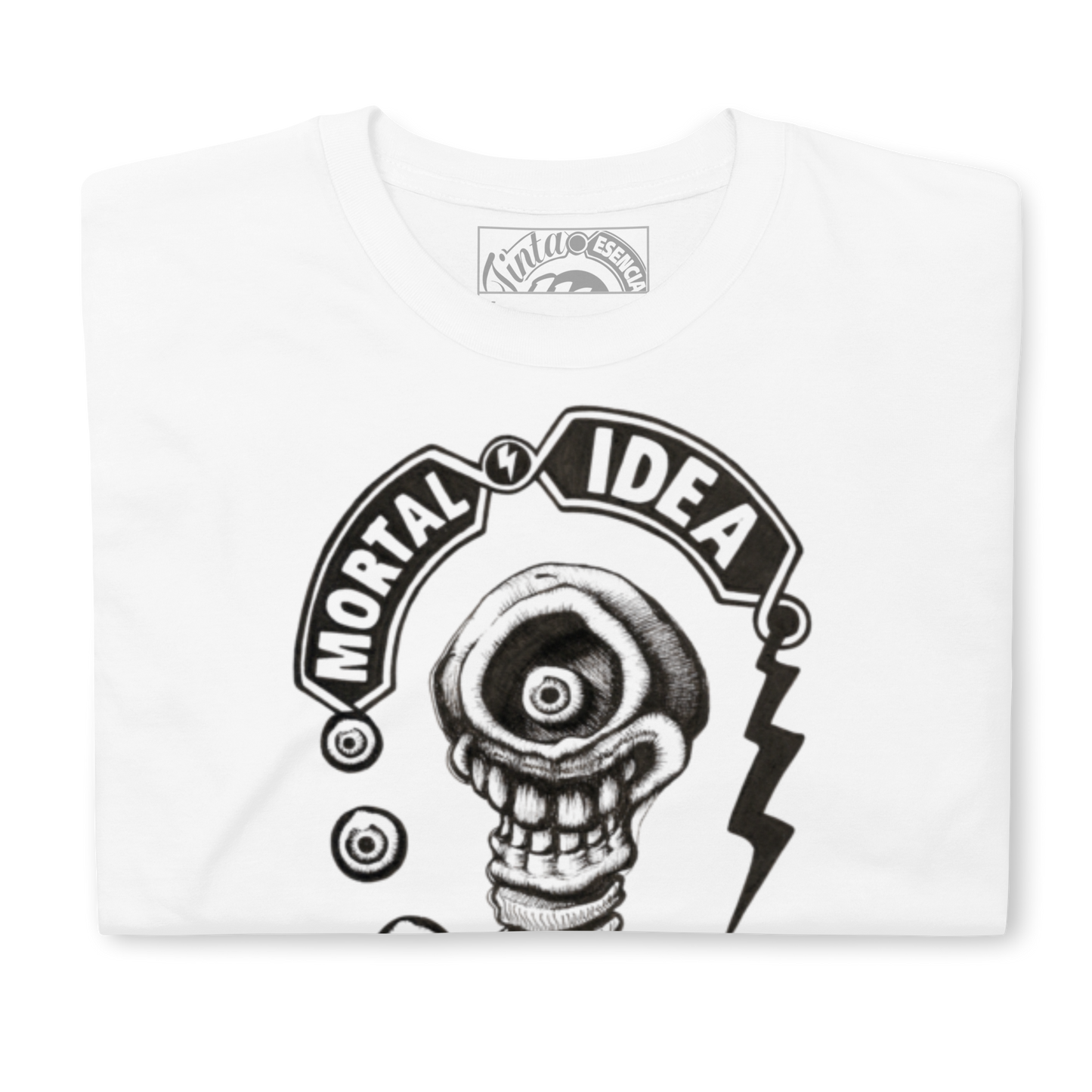Ilustración de bombilla calavera con estética oscura en camiseta blanca. Texto that's all folks en caligrafía antigua.