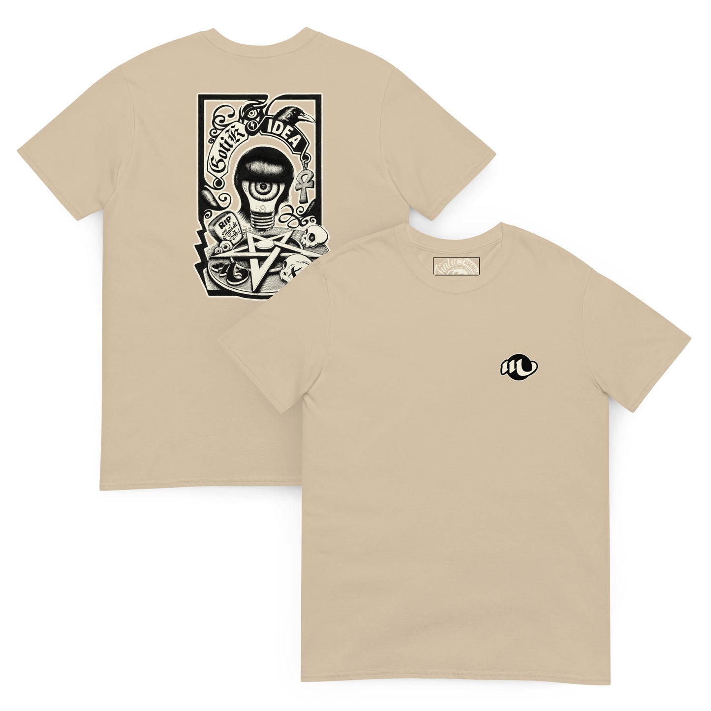 camiseta por delante y por detrás color arena con ilustración a la espalda de bombilla gótica con cuervo y símbolos oscuros y la frase gotik idea