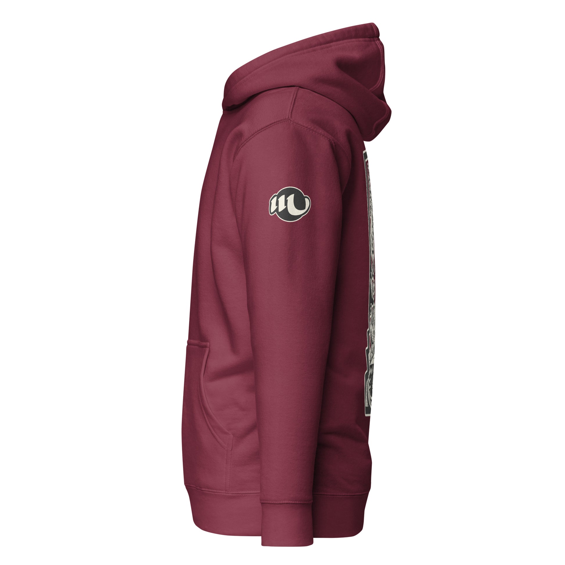 sudadera con capucha color granate vista de lado con logo de tinta esencia estampado en el brazo