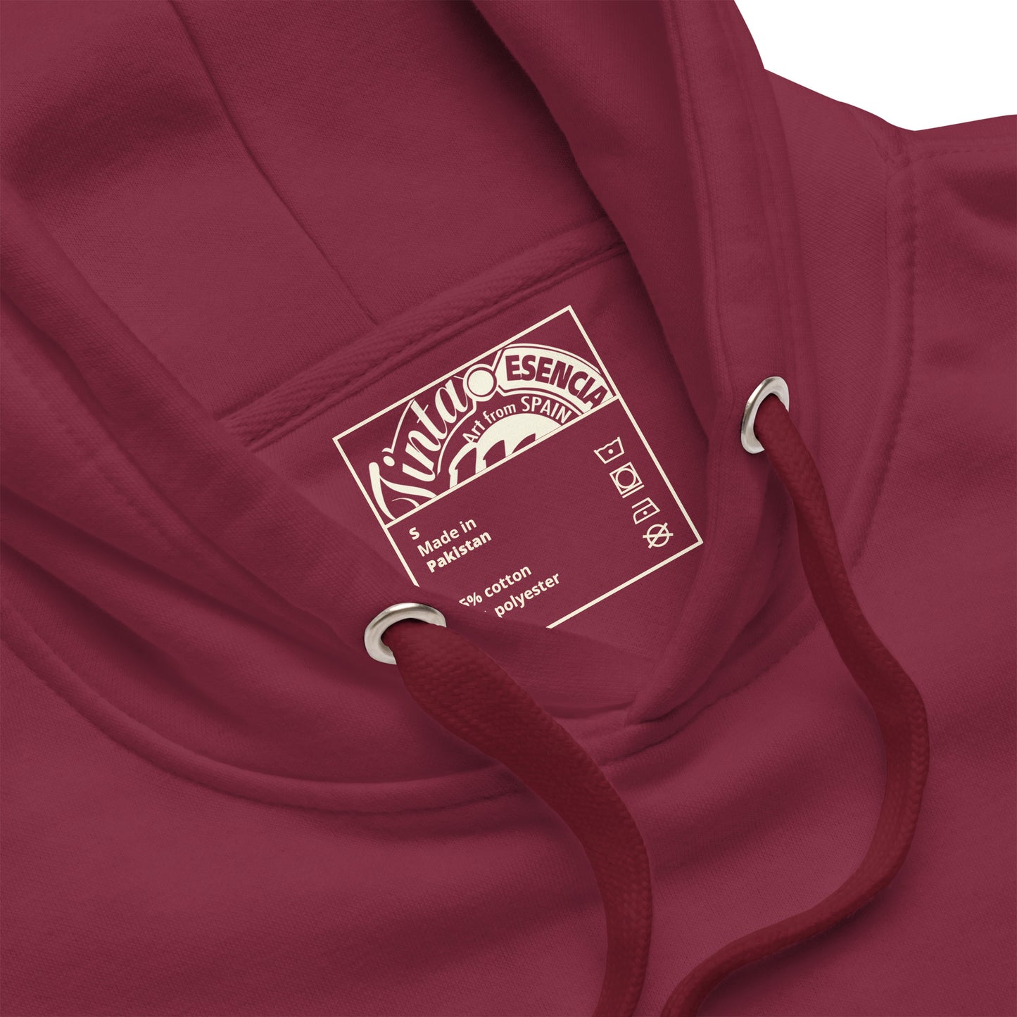 sudadera con capucha color granate muestra de sus cordones planos de calidad