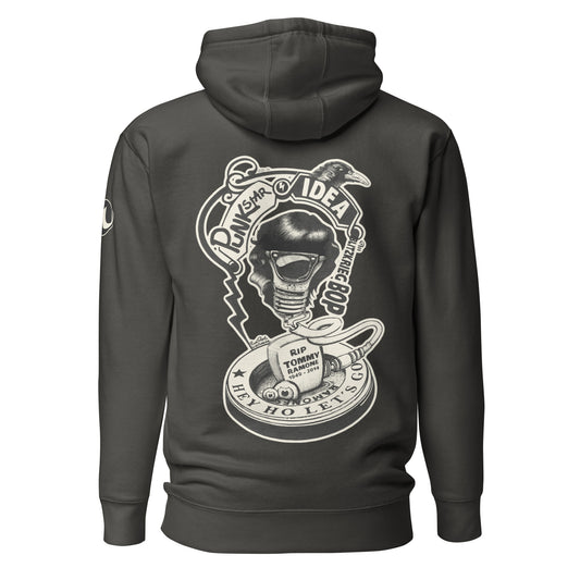 Sudadera con capucha negra con ilustración de bombilla Tommy Ramone cuervo y las letras punk star idea en la espalda