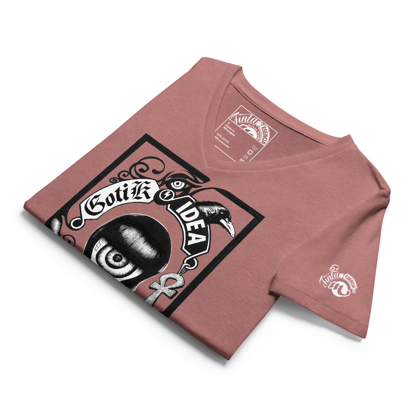 Bombilla gótica con cuervo y símbolos oscuros sobre camiseta color teja rosada